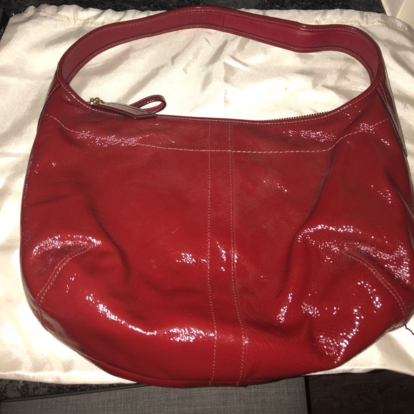 Coach red patent leather handbag - Picture 2 of 4
